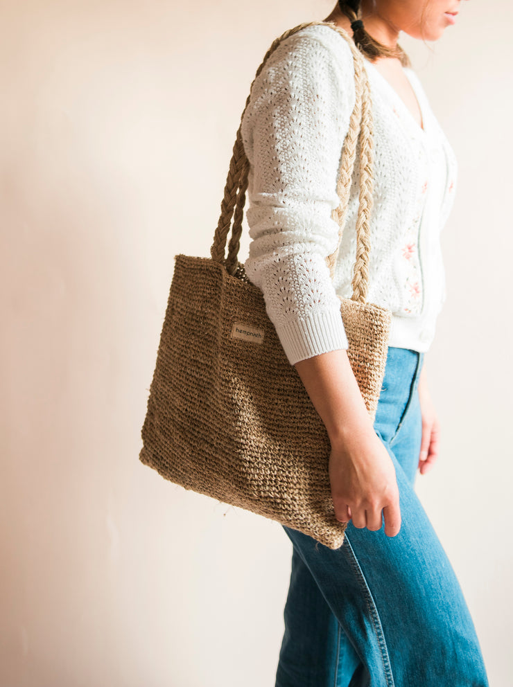 Uma knitted bag